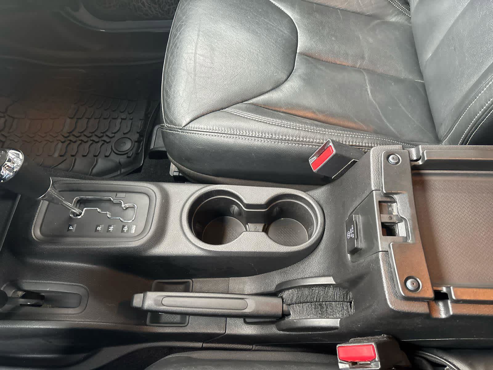 Used 2015 Jeep Wrangler Rubicon w/ Dual Top Group image 29