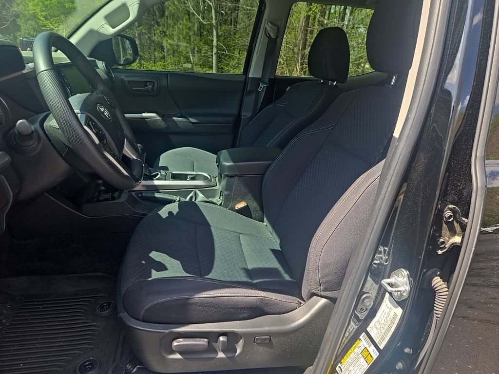 Used 2023 Toyota Tacoma 4x4 Double Cab w/ Trail Edition image 5