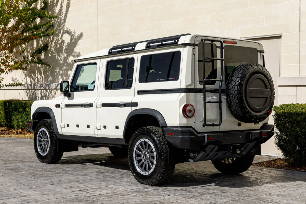 New 2025 INEOS Grenadier Fieldmaster Edition image 2