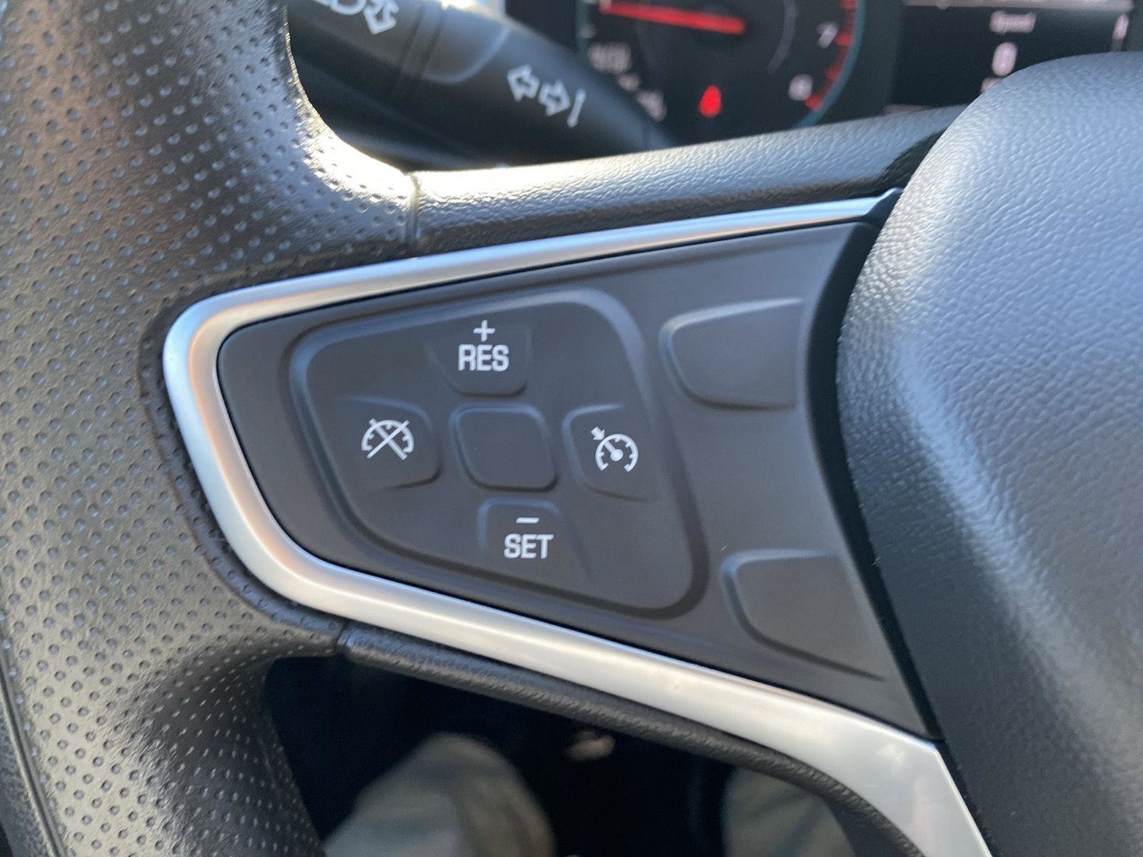 Used 2022 Chevrolet Malibu LS image 24