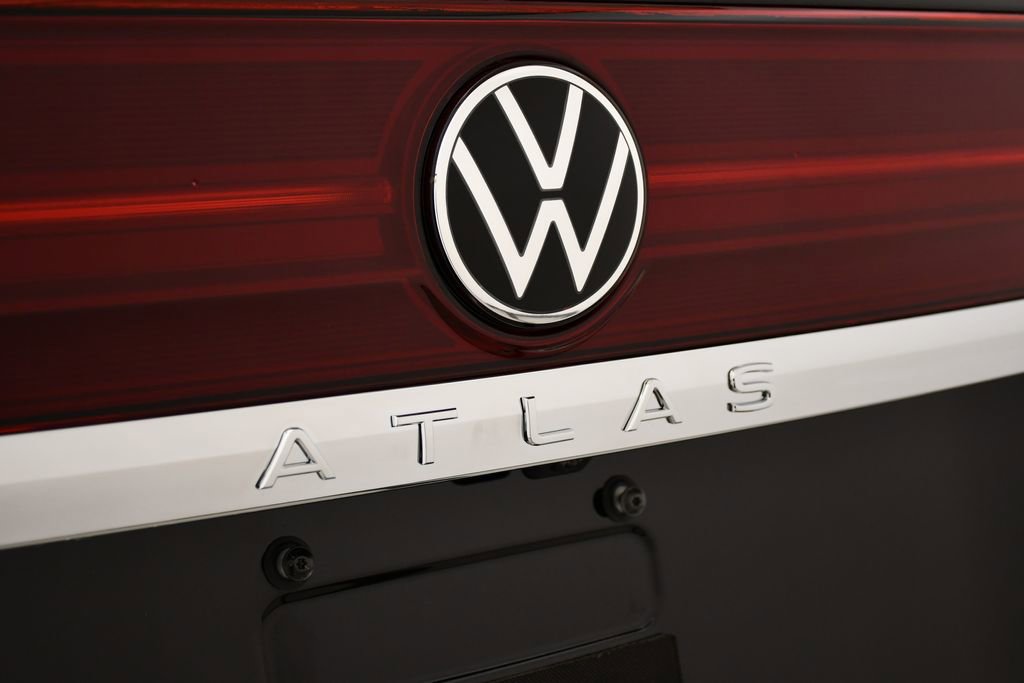 Used 2024 Volkswagen Atlas SEL Premium R-Line image 9