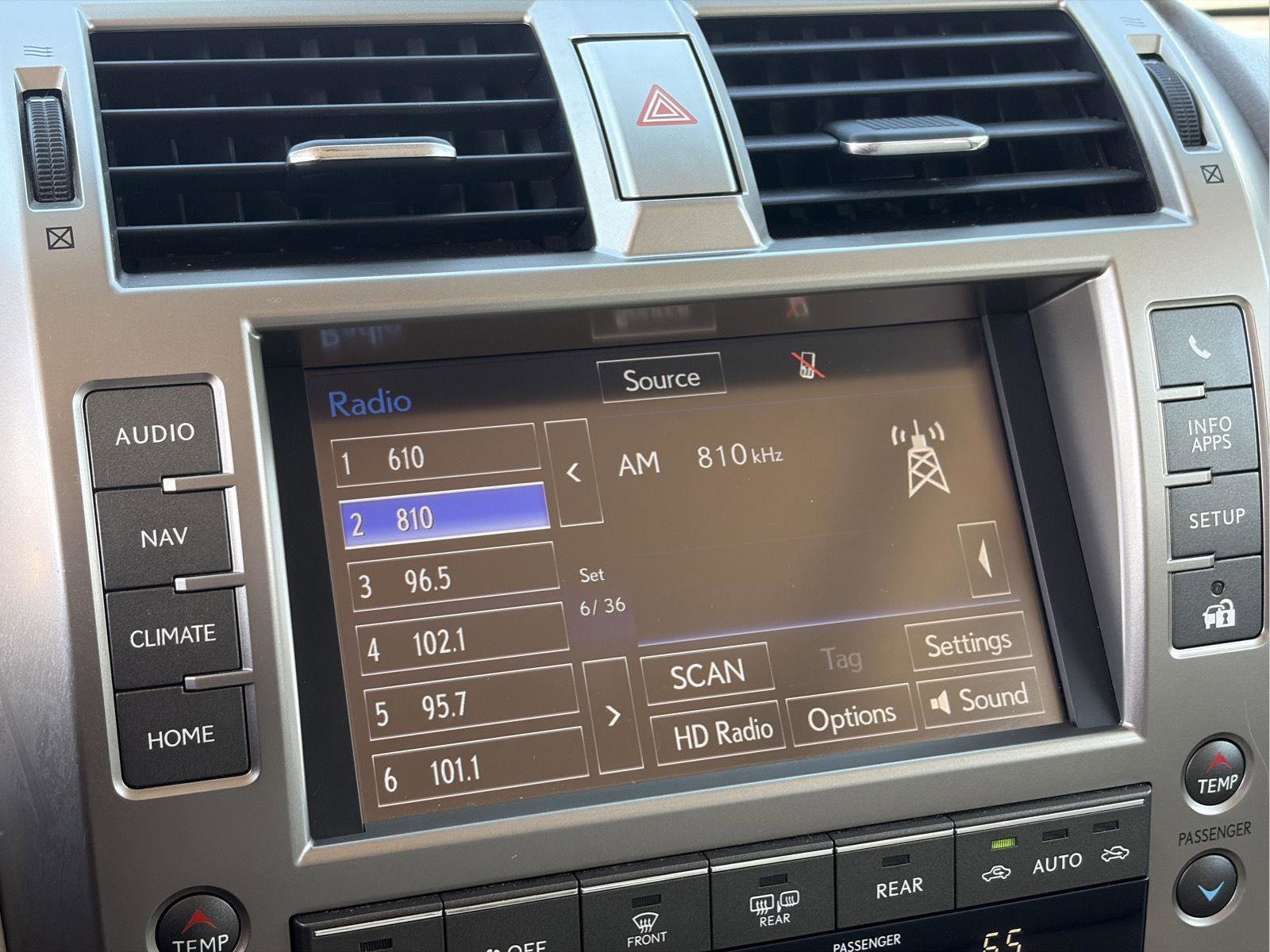 Used 2016 Lexus GX 460 Luxury w/ Preferred Accessory Package image 13