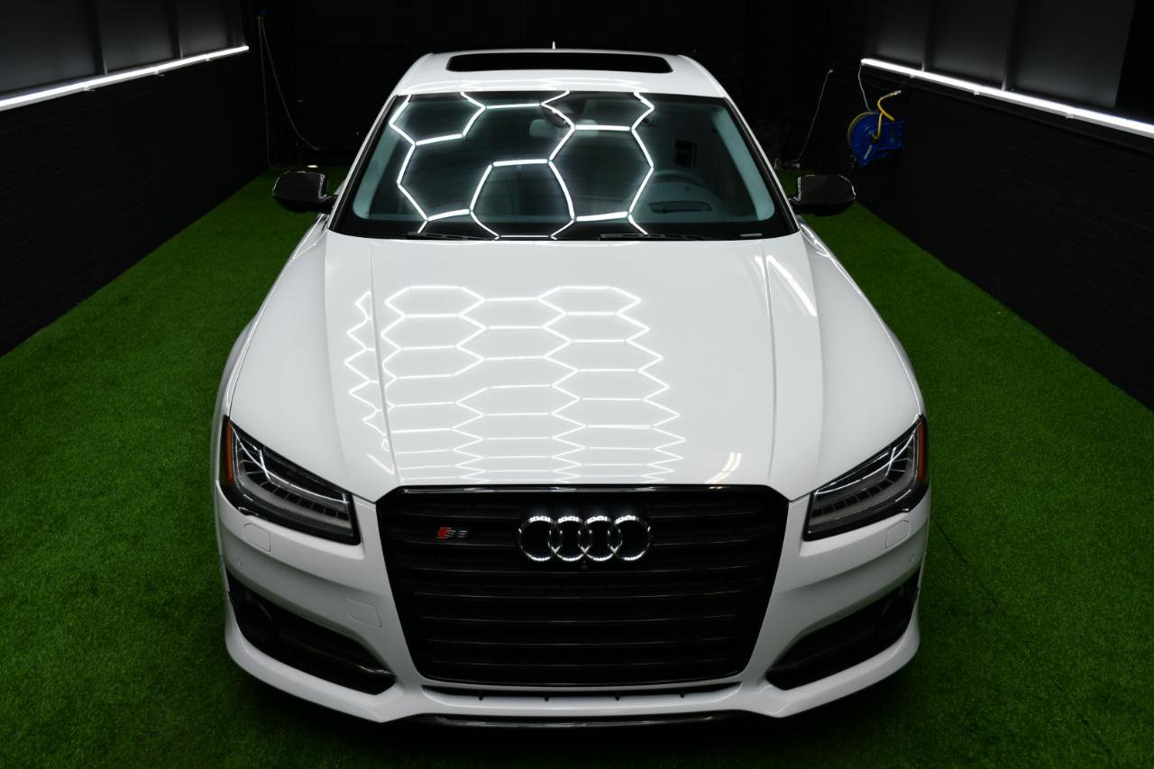 Used 2018 Audi S8 Plus w/ Dynamic Package AWD/4WD image 15