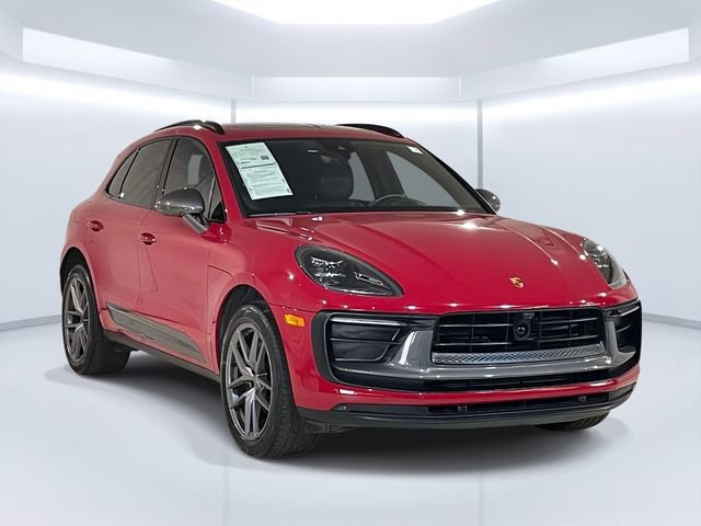 Certified 2023 Porsche Macan Turbo AWD/4WD image 9