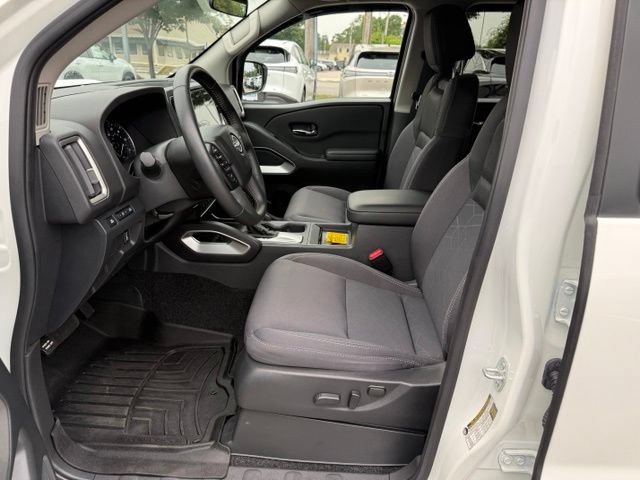 Certified 2025 Nissan Frontier SV w/ SV Convenience Package AWD/4WD image 17