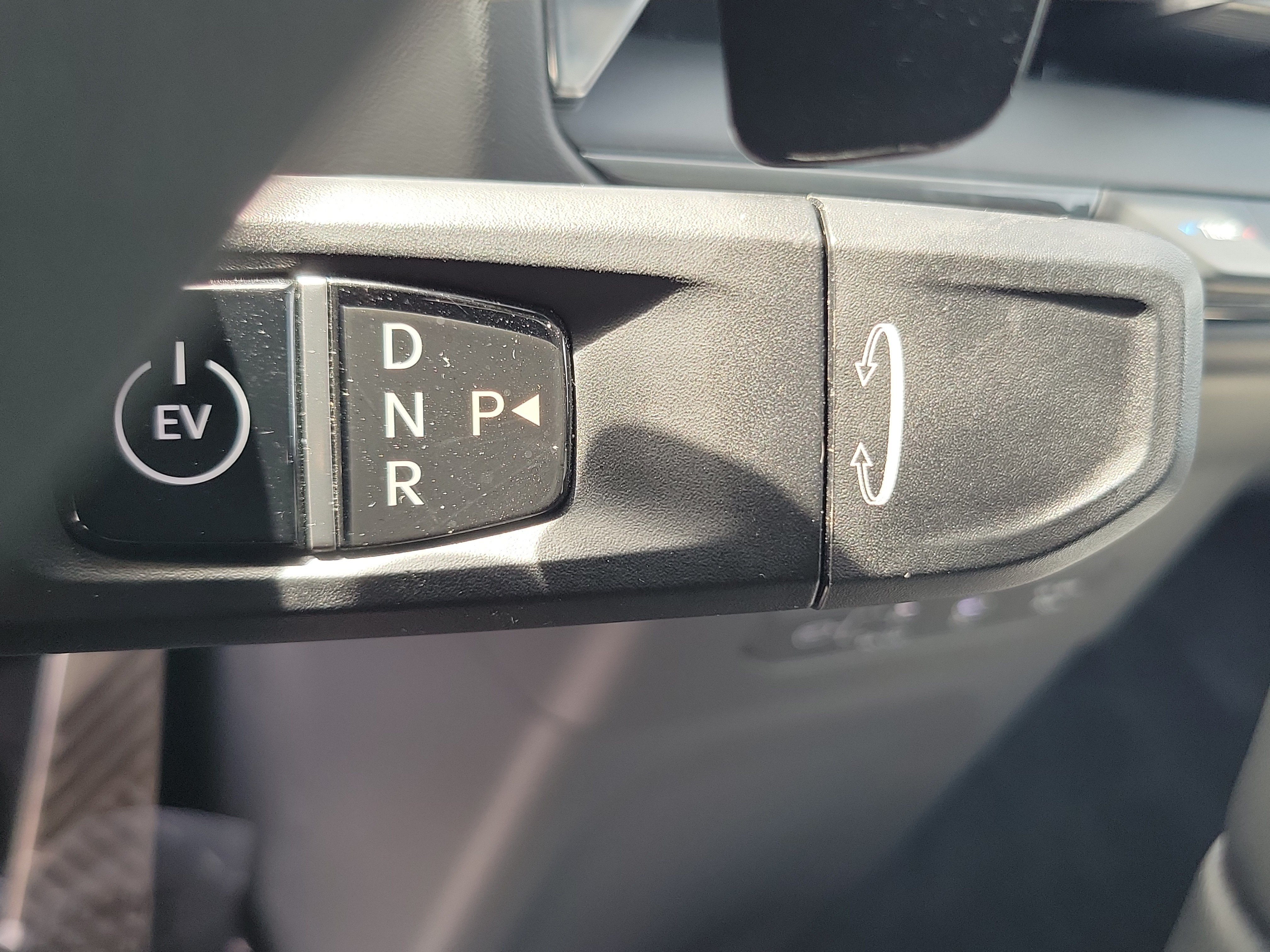 Used 2024 Kia EV9 GT-Line AWD/4WD image 25