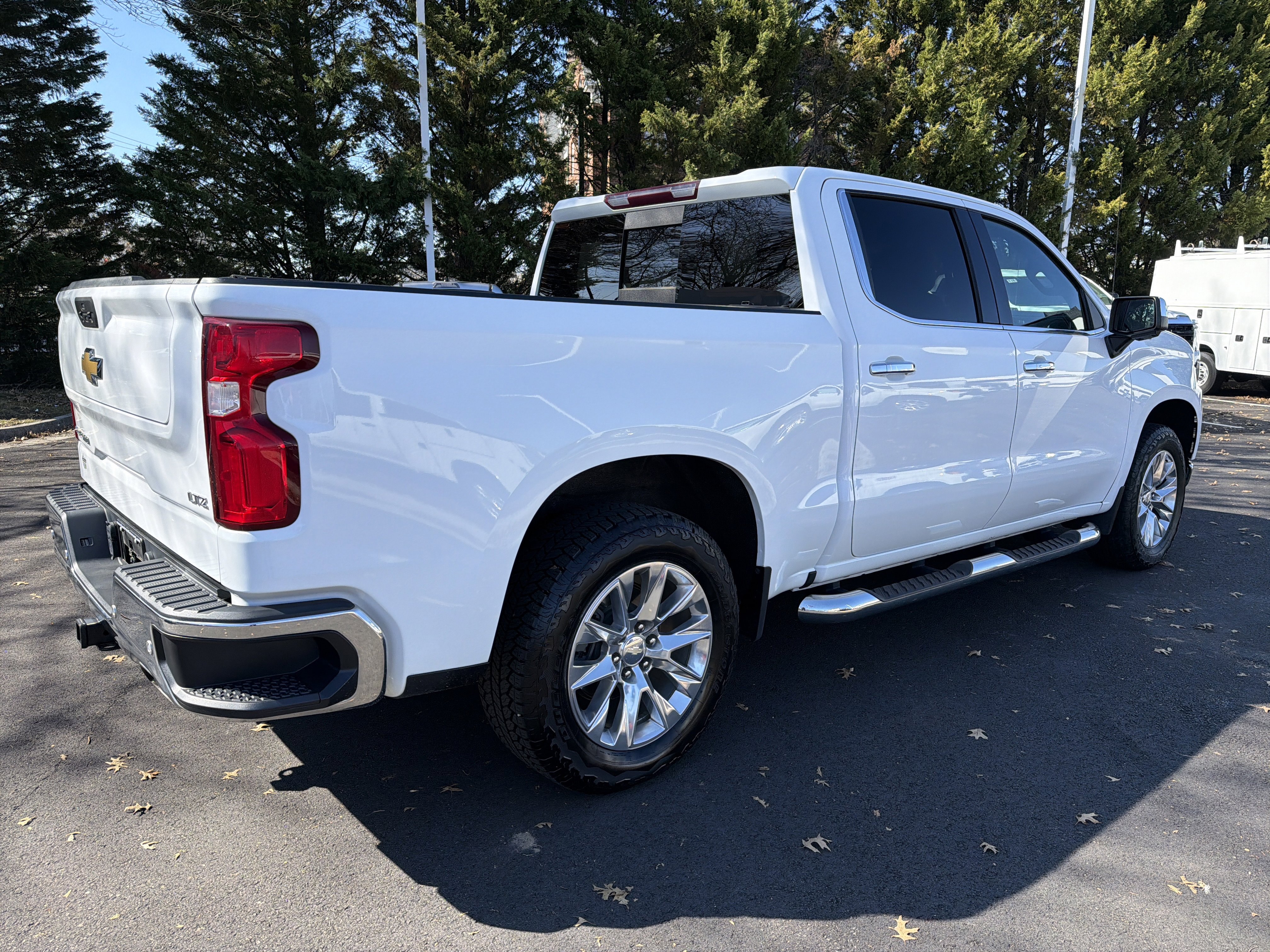 Used 2022 Chevrolet Silverado 1500 LTZ image 10