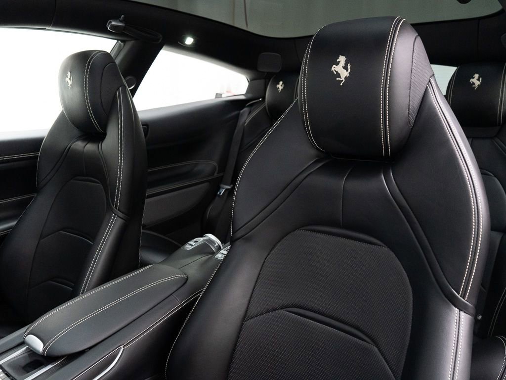 Used 2017 Ferrari GTC4Lusso image 16