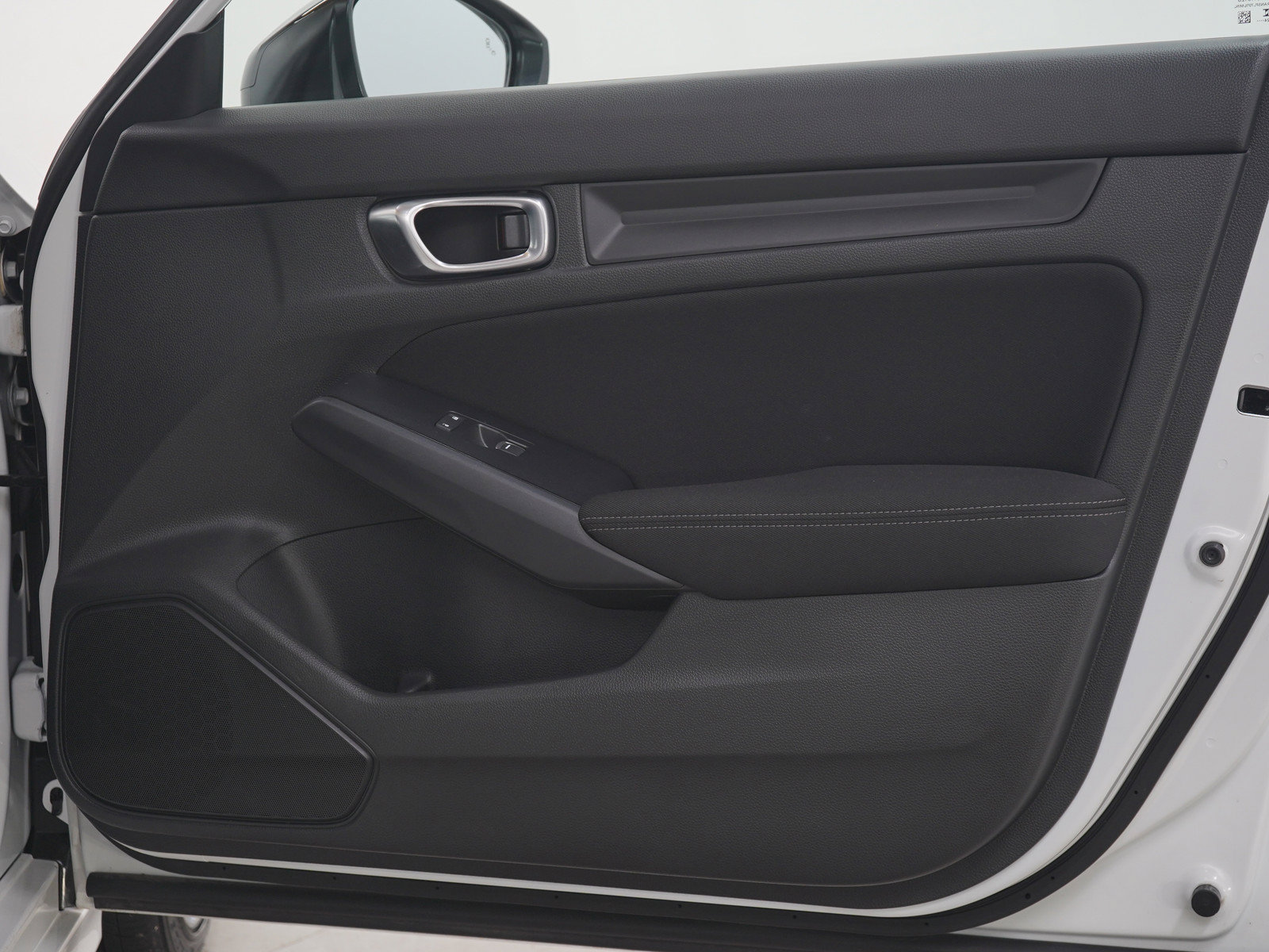 Used 2025 Honda Civic Sport image 9