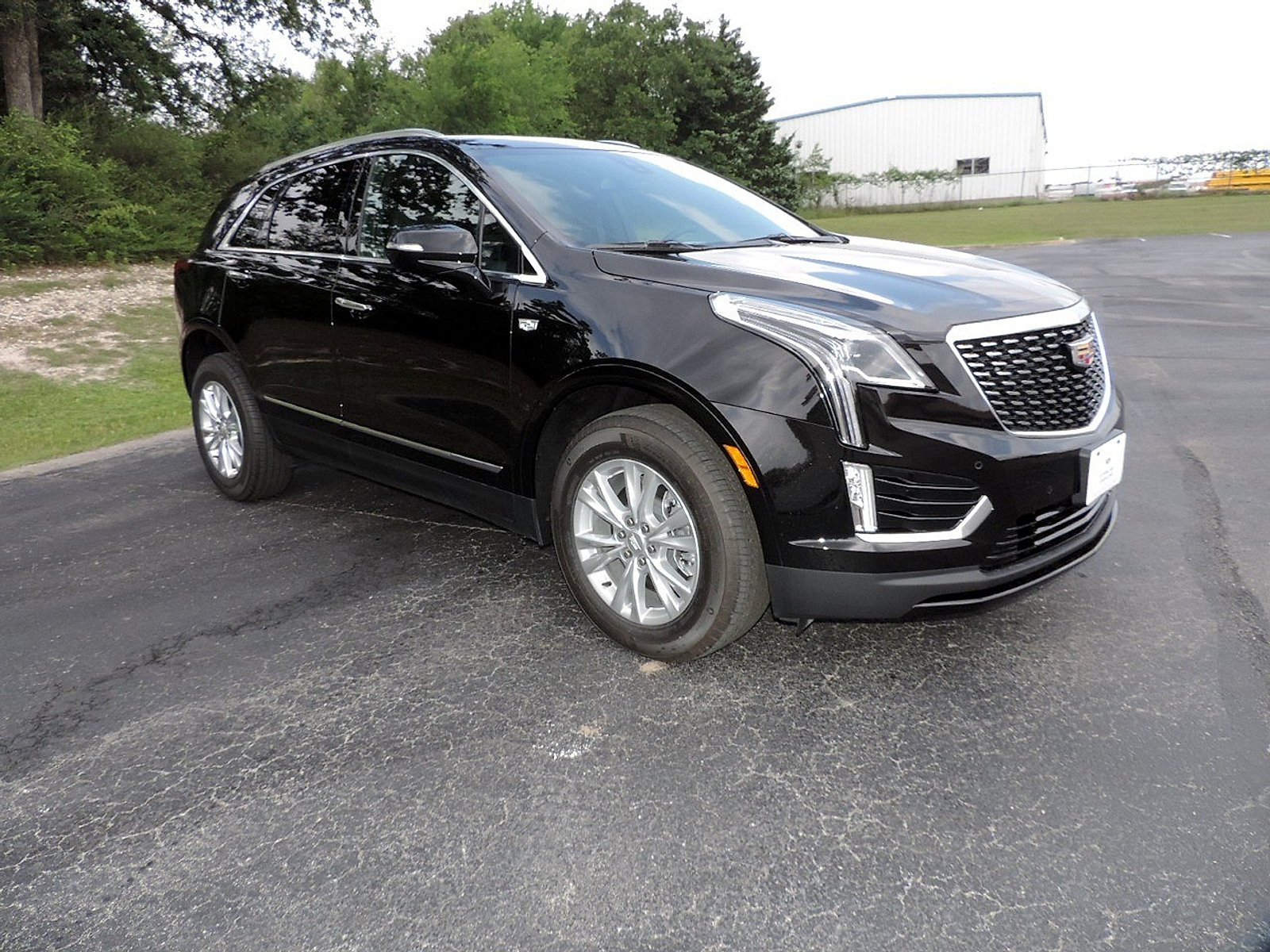 New 2026 Cadillac XT5 Luxury AWD/4WD image 3