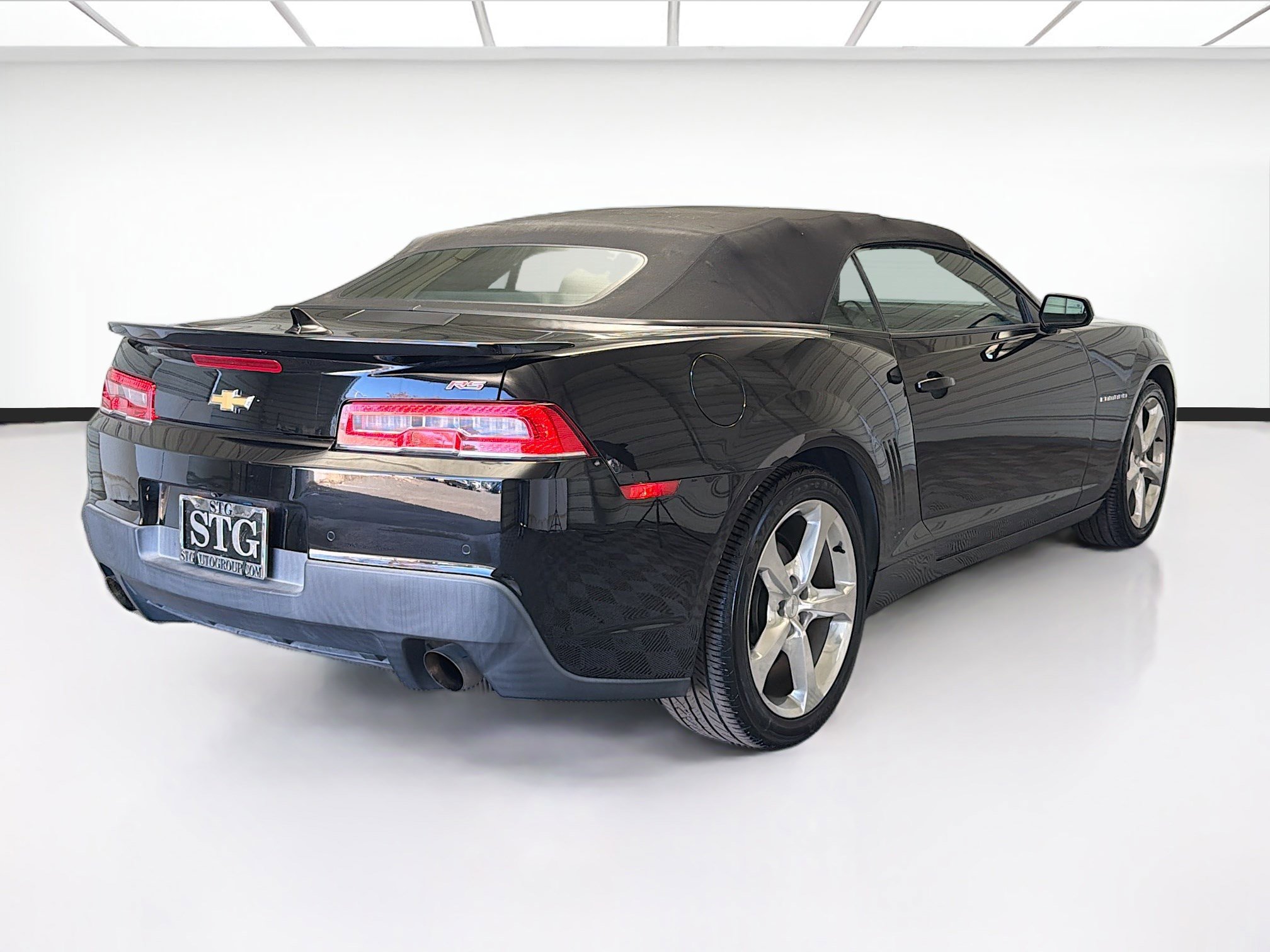 Used 2015 Chevrolet Camaro LT w/ RS Package image 4