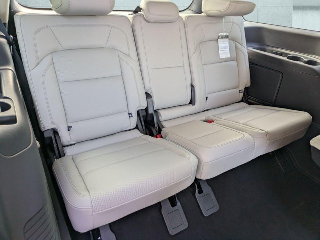 Used 2025 Lincoln Navigator Reserve AWD/4WD image 21