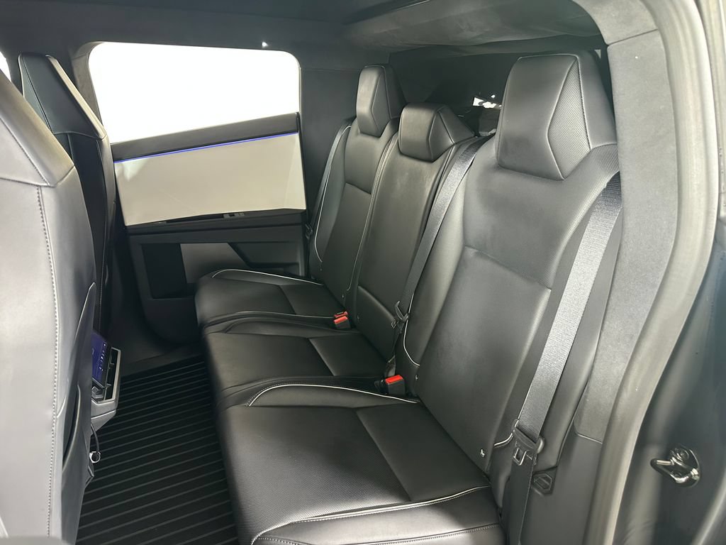 Used 2024 Tesla Cybertruck Cyberbeast AWD/4WD image 23