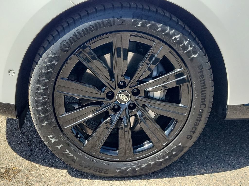 Used 2023 Land Rover Range Rover SE image 10