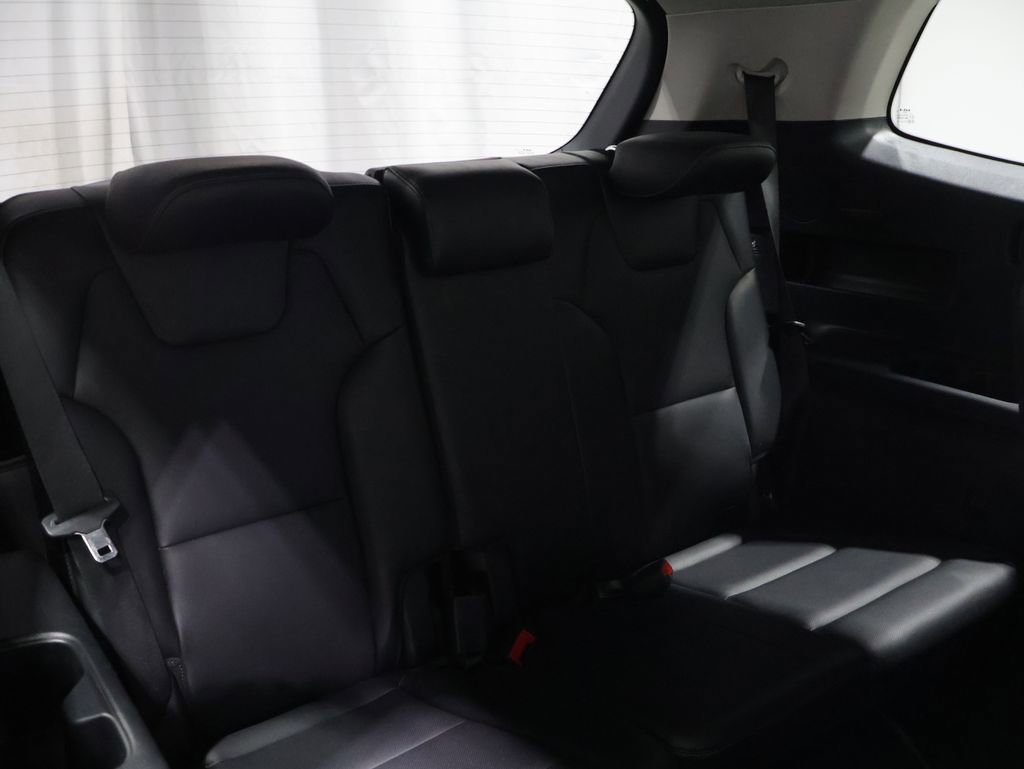 Used 2025 Kia Telluride S image 22