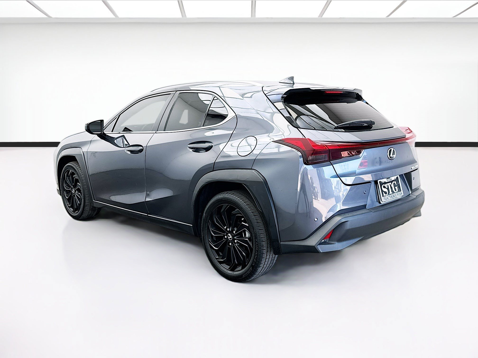 Used 2023 Lexus UX 250h FWD w/ Accessory Package (Z1) image 6