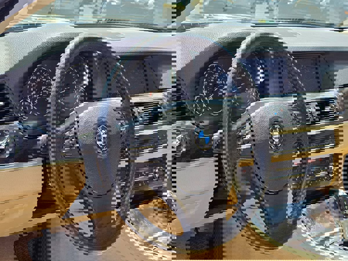 Used 2011 BMW 535i Sedan RWD image 14