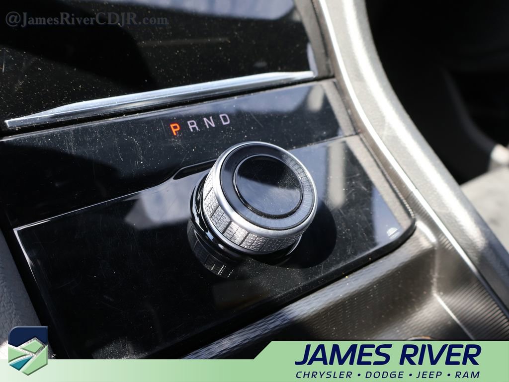 Used 2024 Jeep Grand Cherokee Altitude image 38