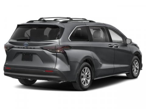 New 2026 Toyota Sienna LE image 2
