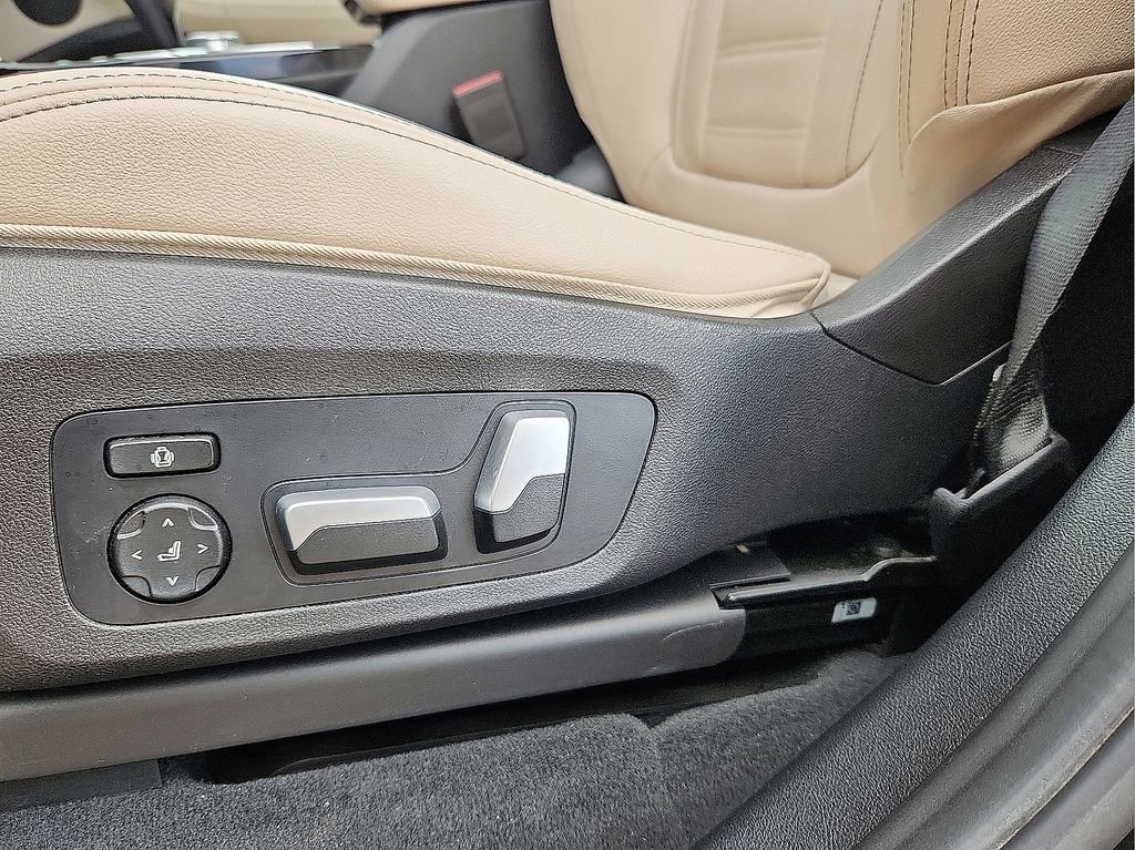 Used 2021 BMW X3 xDrive30e w/ Convenience Package image 22