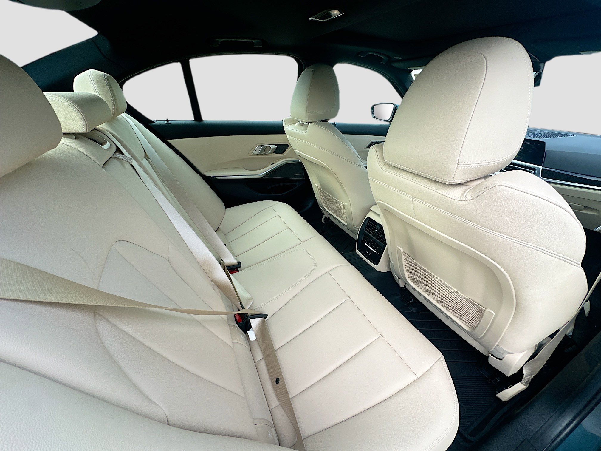 Used 2021 BMW 330i Sedan w/ Premium Package image 32