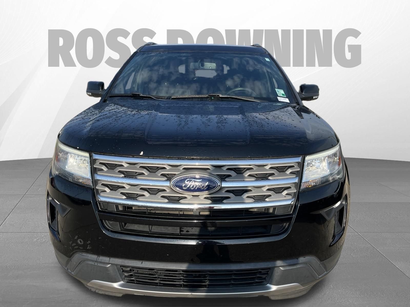 Used 2018 Ford Explorer XLT w/ Equipment Group 201A FWD image 2
