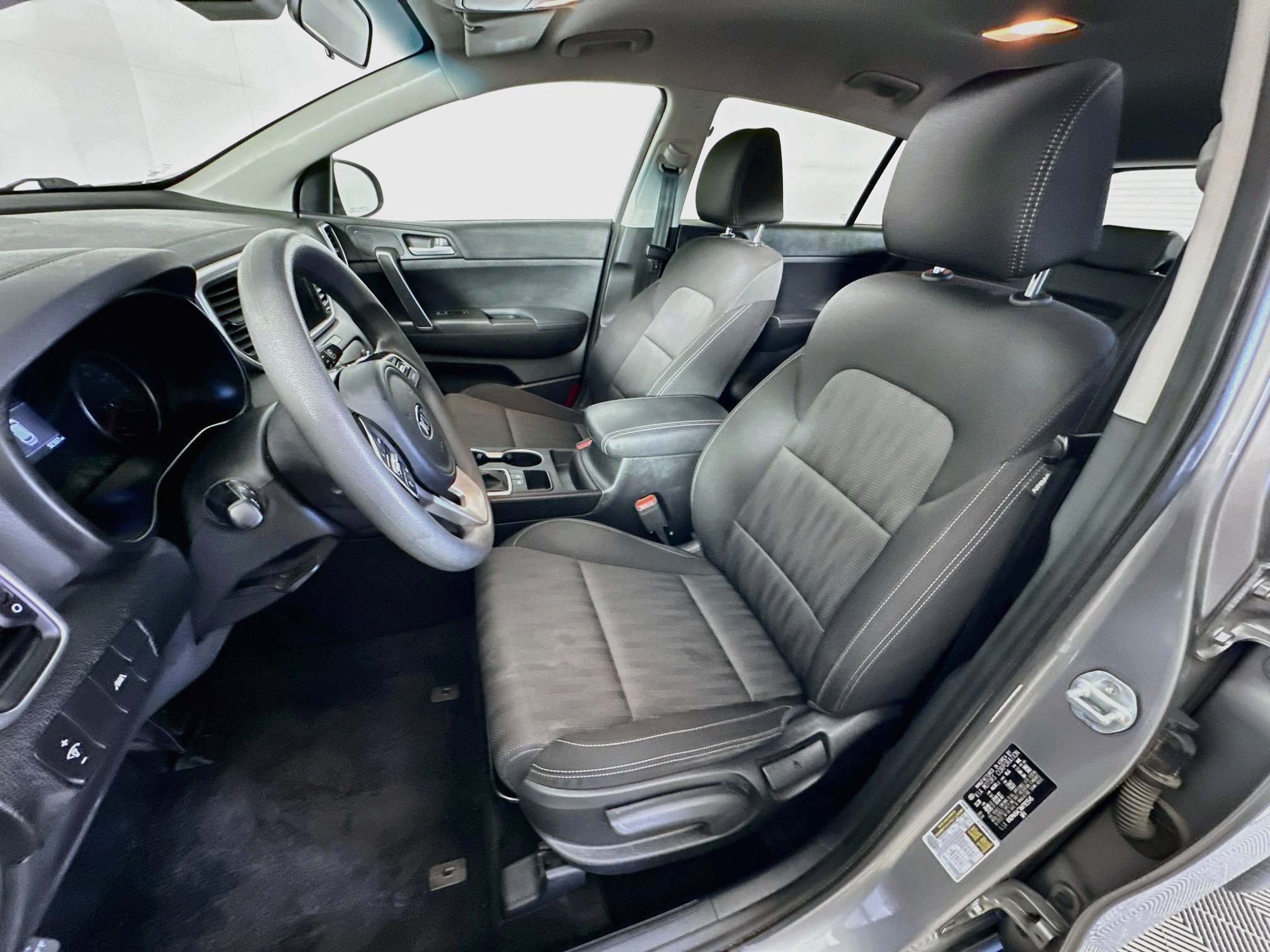 Used 2021 Kia Sportage LX FWD image 13