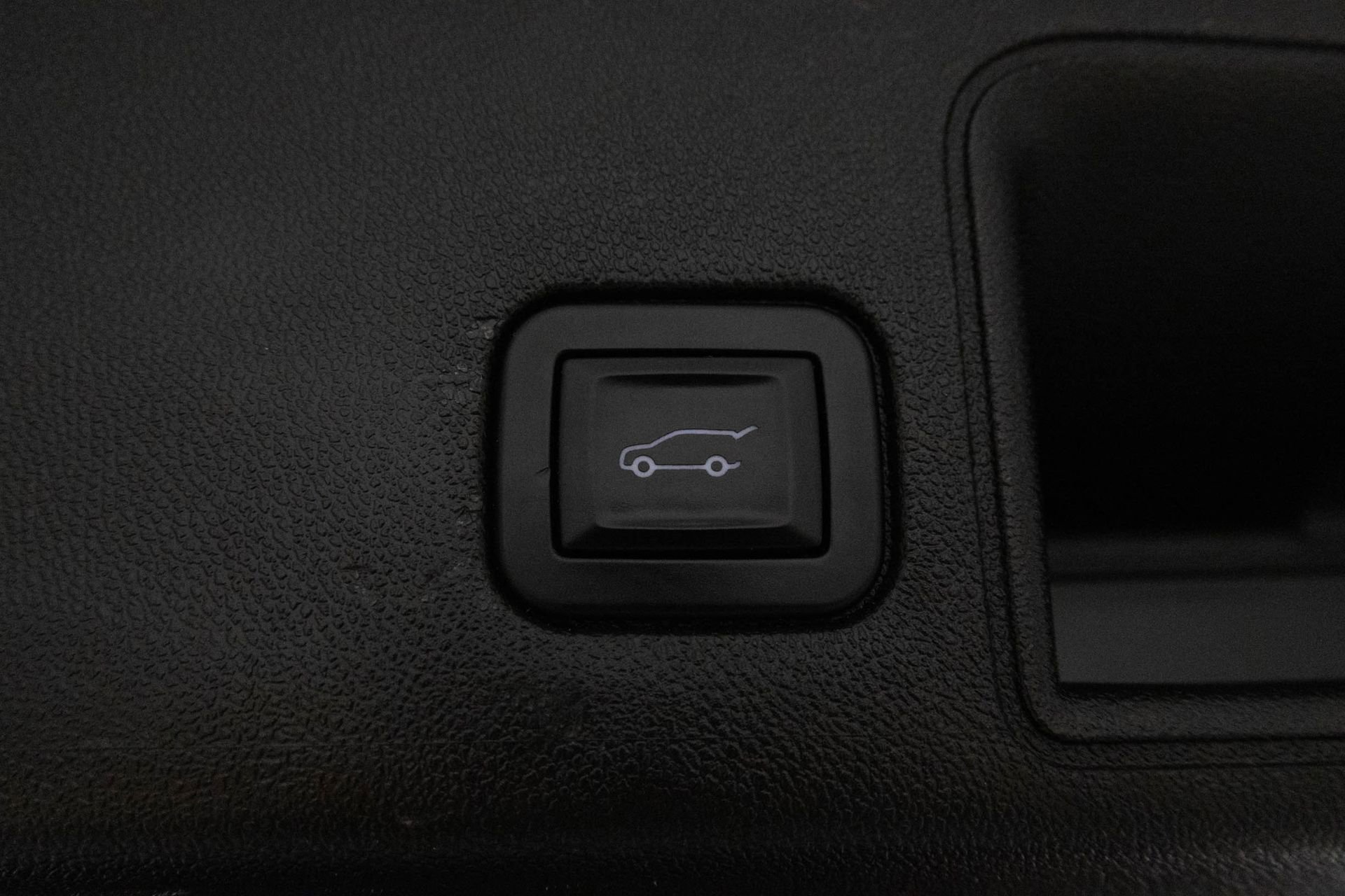 Used 2019 GMC Terrain SLT w/ Preferred Package image 38