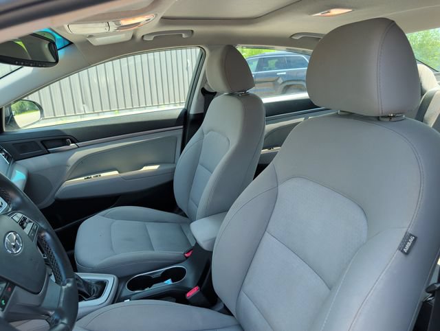 Used 2018 Hyundai Elantra Value Edition FWD image 12