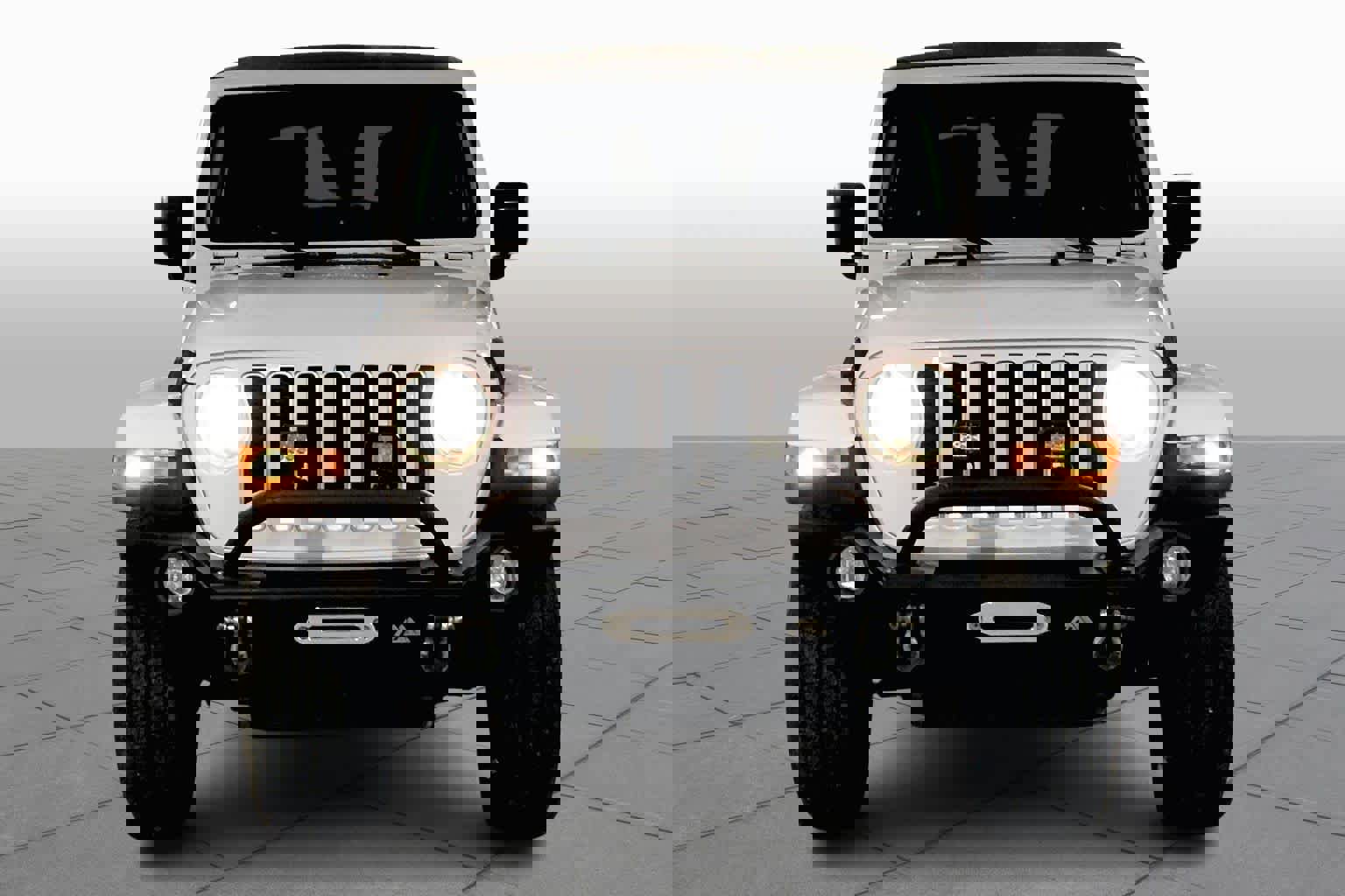 Used 2021 Jeep Wrangler Unlimited Sahara image 4