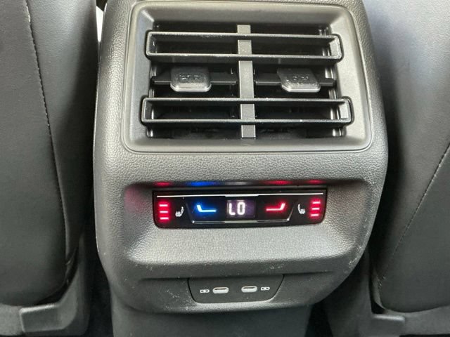 Certified 2025 Volkswagen Tiguan SEL R-Line AWD/4WD image 18