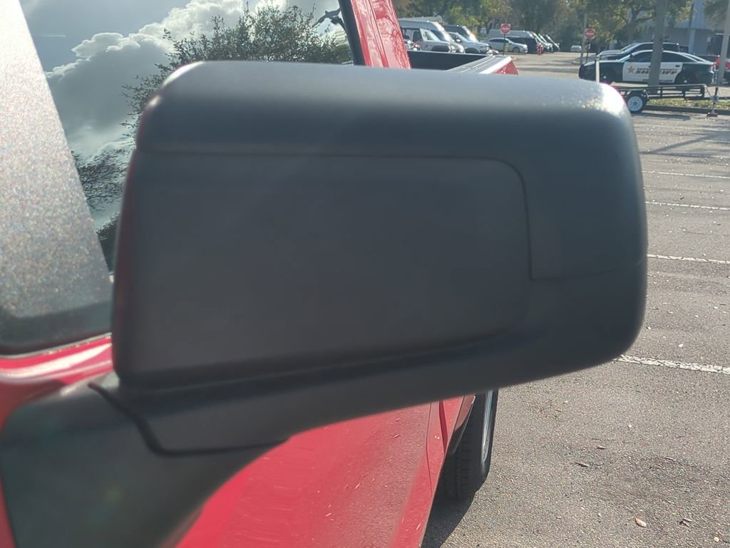 Used 2025 GMC Sierra 1500 Pro w/ Convenience Package image 13