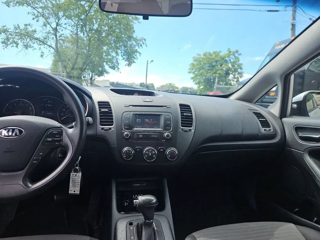 Used 2015 Kia Forte LX w/ Popular Package FWD image 12