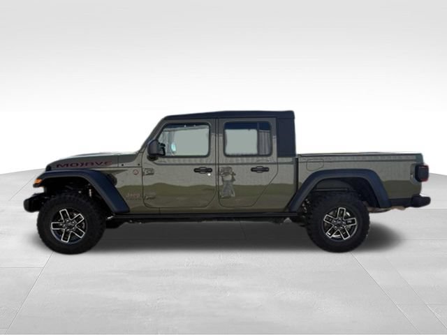 Used 2025 Jeep Gladiator Mojave w/ Convenience Group AWD/4WD image 13