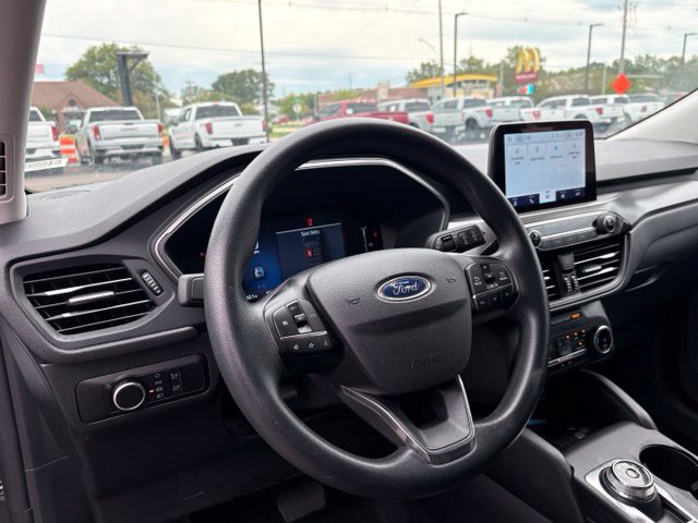 Used 2025 Ford Escape Active AWD/4WD image 16