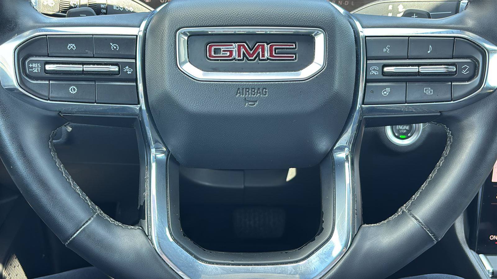 Certified 2025 GMC Terrain Elevation AWD/4WD image 25