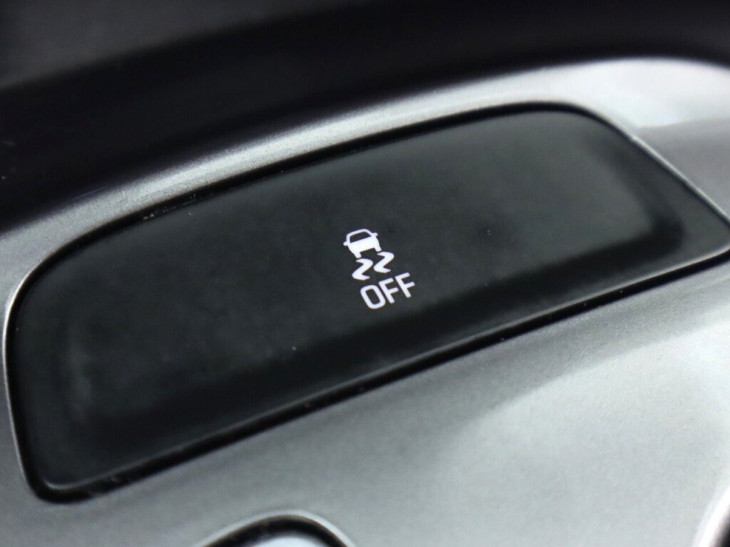 Used 2023 Chevrolet Malibu LS FWD image 24