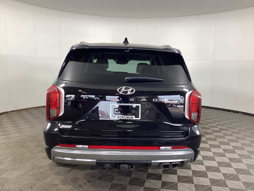 Used 2023 Hyundai Palisade Calligraphy AWD/4WD image 3