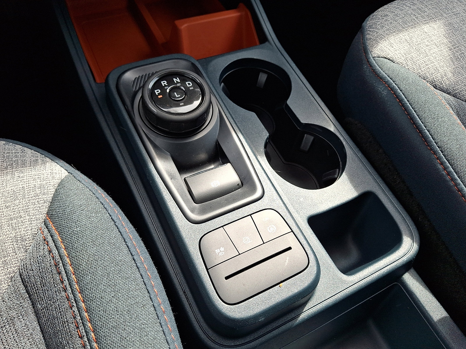 Certified 2024 Ford Maverick XLT w/ XLT Luxury Package image 18