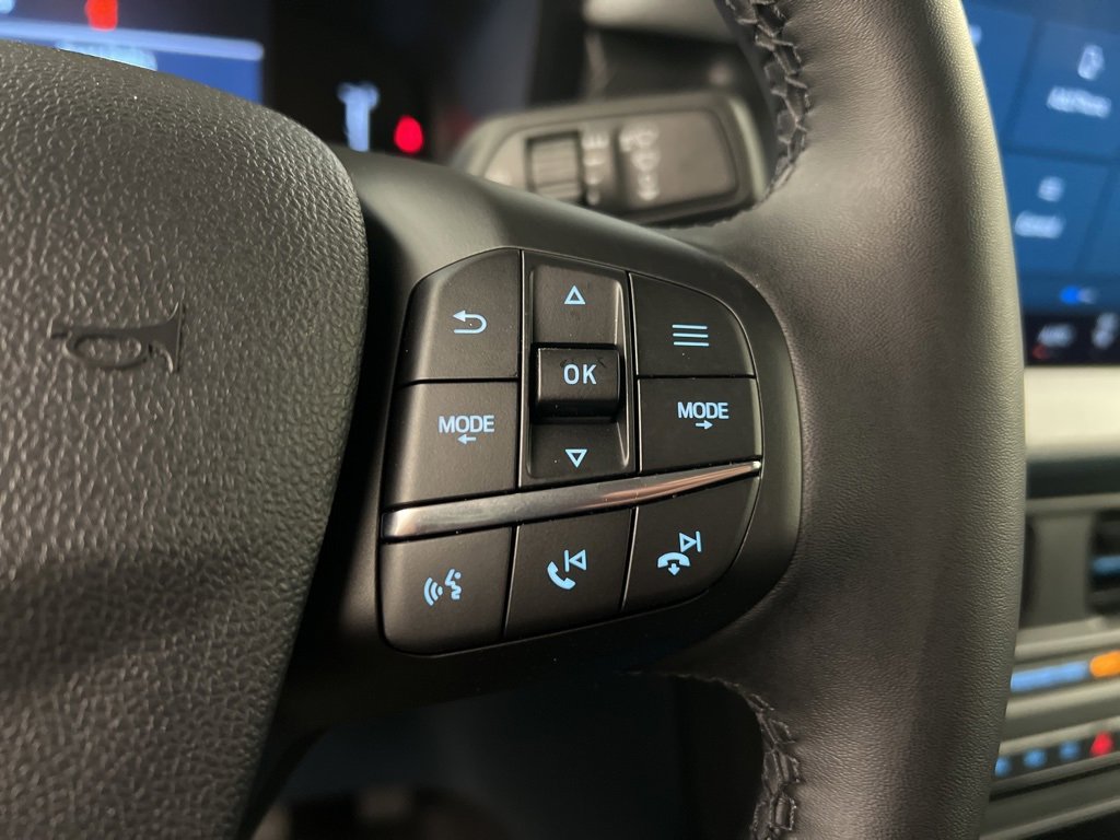 New 2025 Ford Maverick XLT w/ XLT Luxury Package image 19