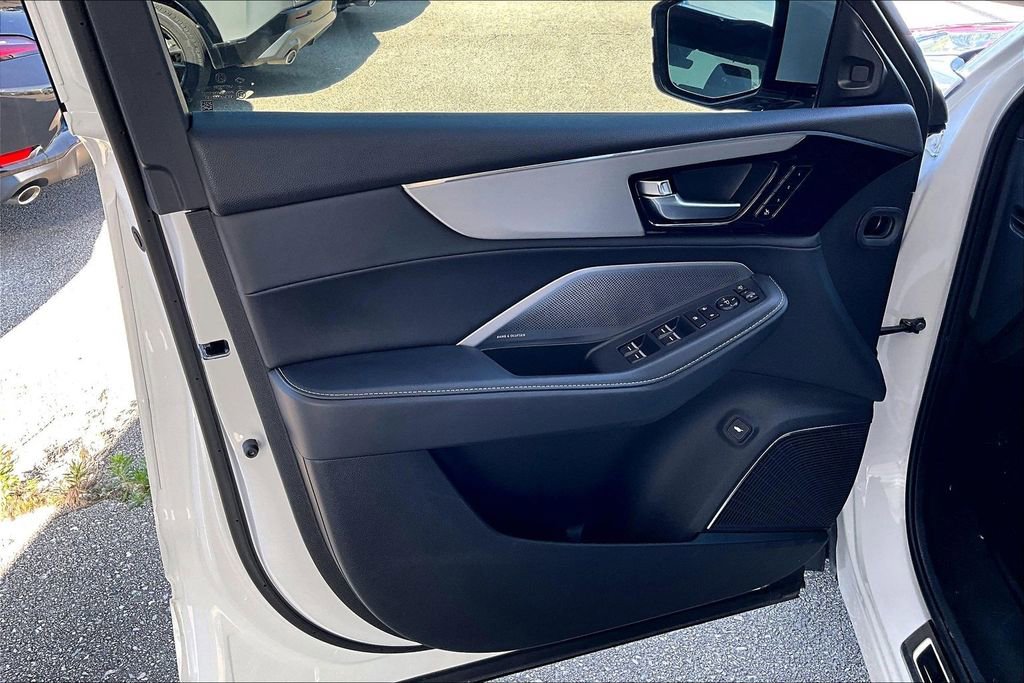 Used 2026 Acura MDX FWD w/ Technology Package image 23