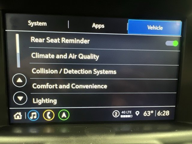 Used 2024 GMC Terrain SLE w/ Driver Convenience Package image 40