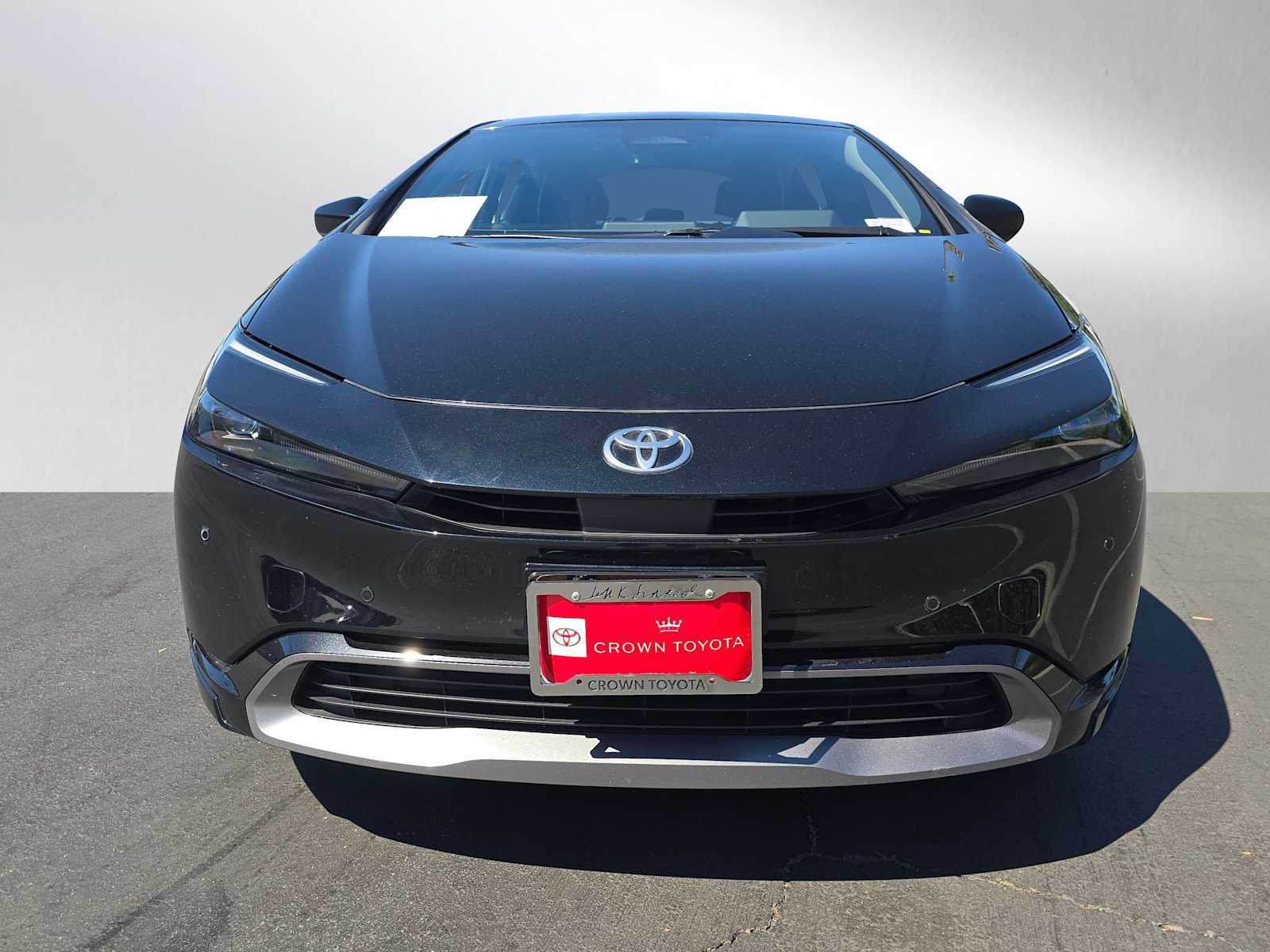 Used 2025 Toyota Prius XLE image 8