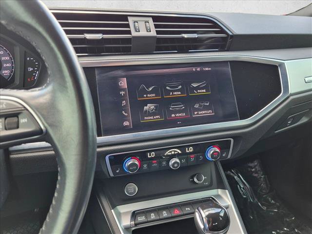 Used 2019 Audi Q3 2.0T Premium w/ Convenience Package AWD/4WD image 11