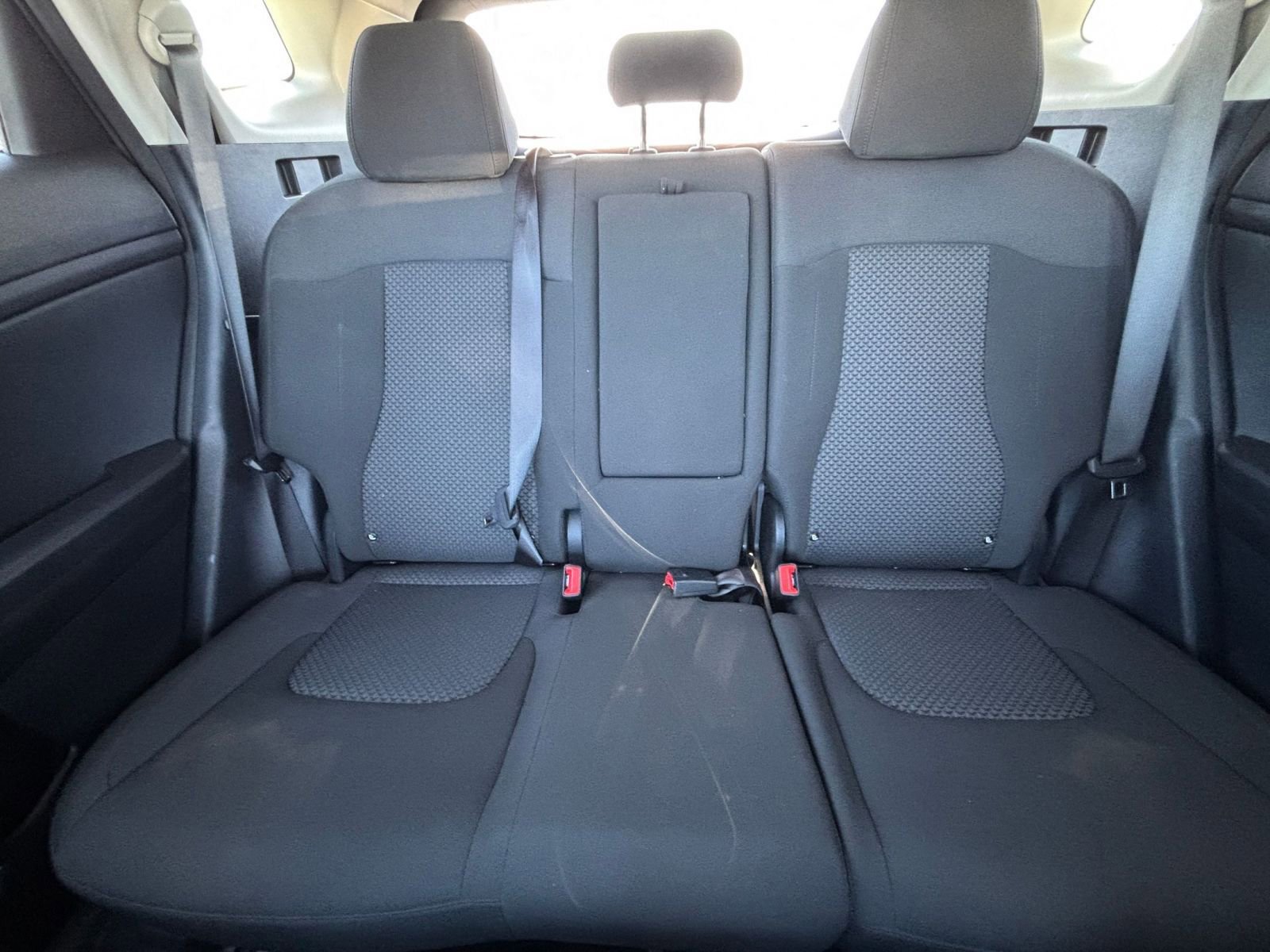 Used 2025 Kia Sportage LX FWD image 37