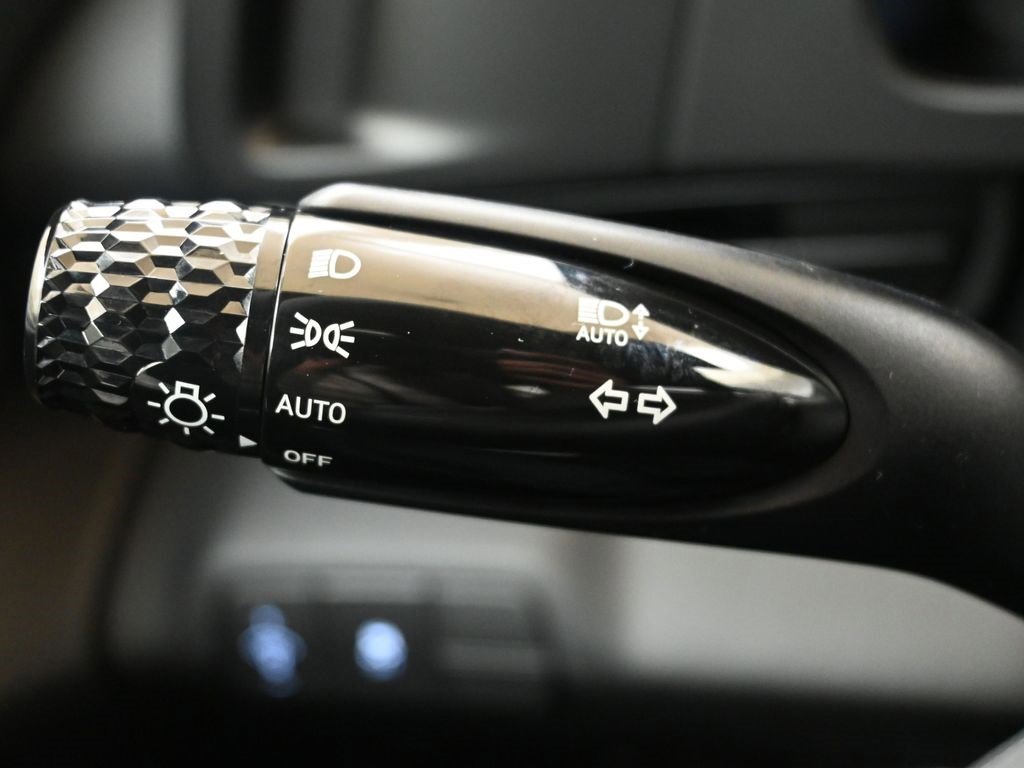 New 2026 Hyundai Elantra Sport image 28