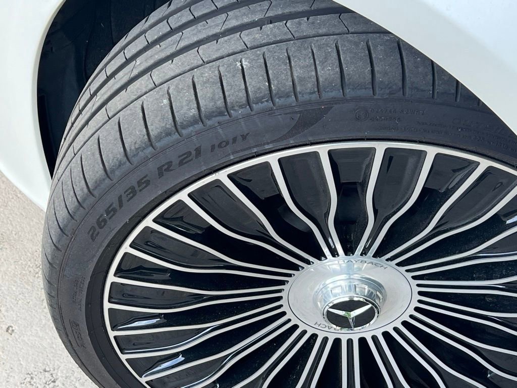 Used 2021 Mercedes-Benz Maybach S 580 4MATIC image 32