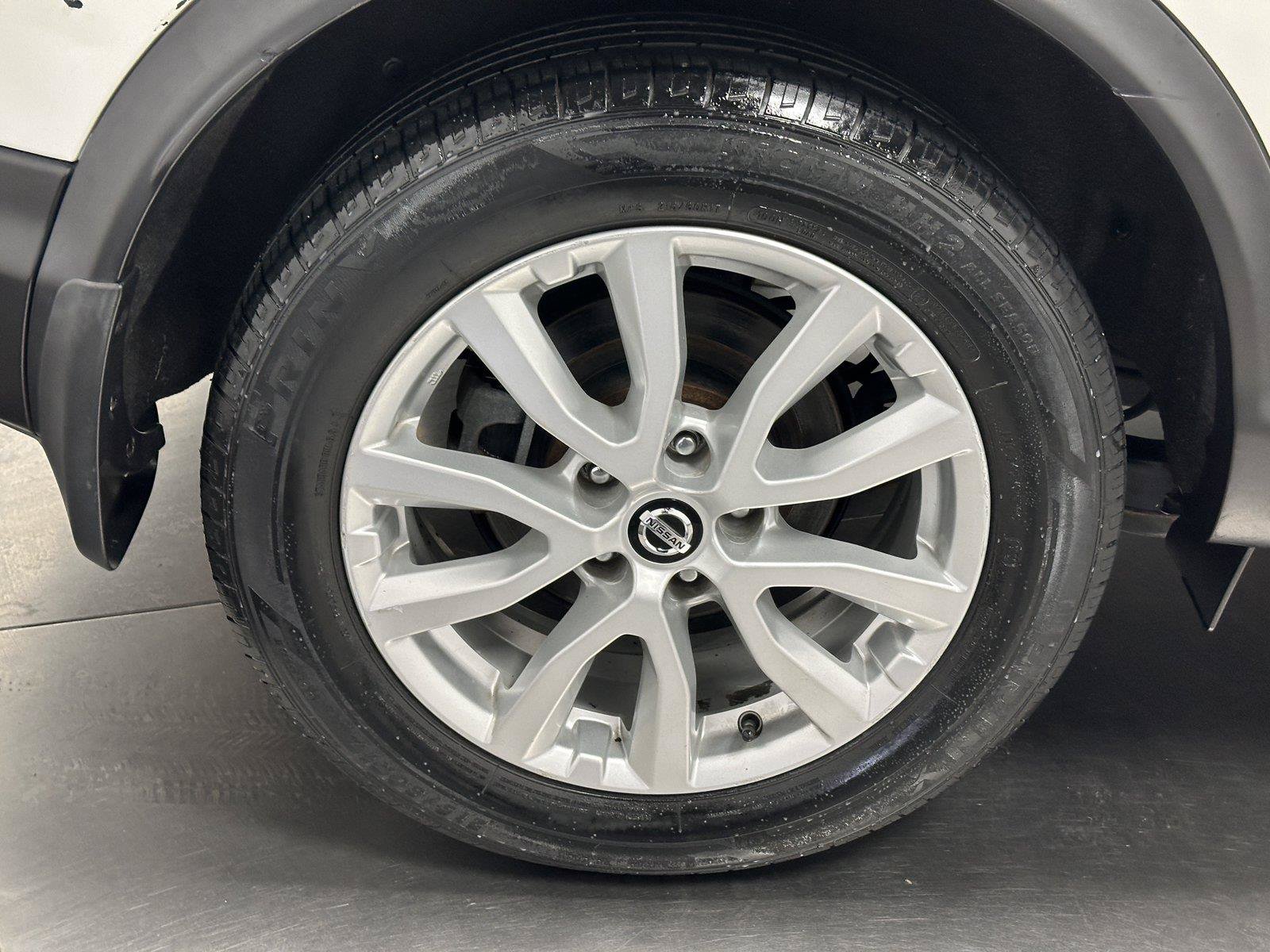 Used 2020 Nissan Rogue Sport S w/ Appearance Package FWD image 16