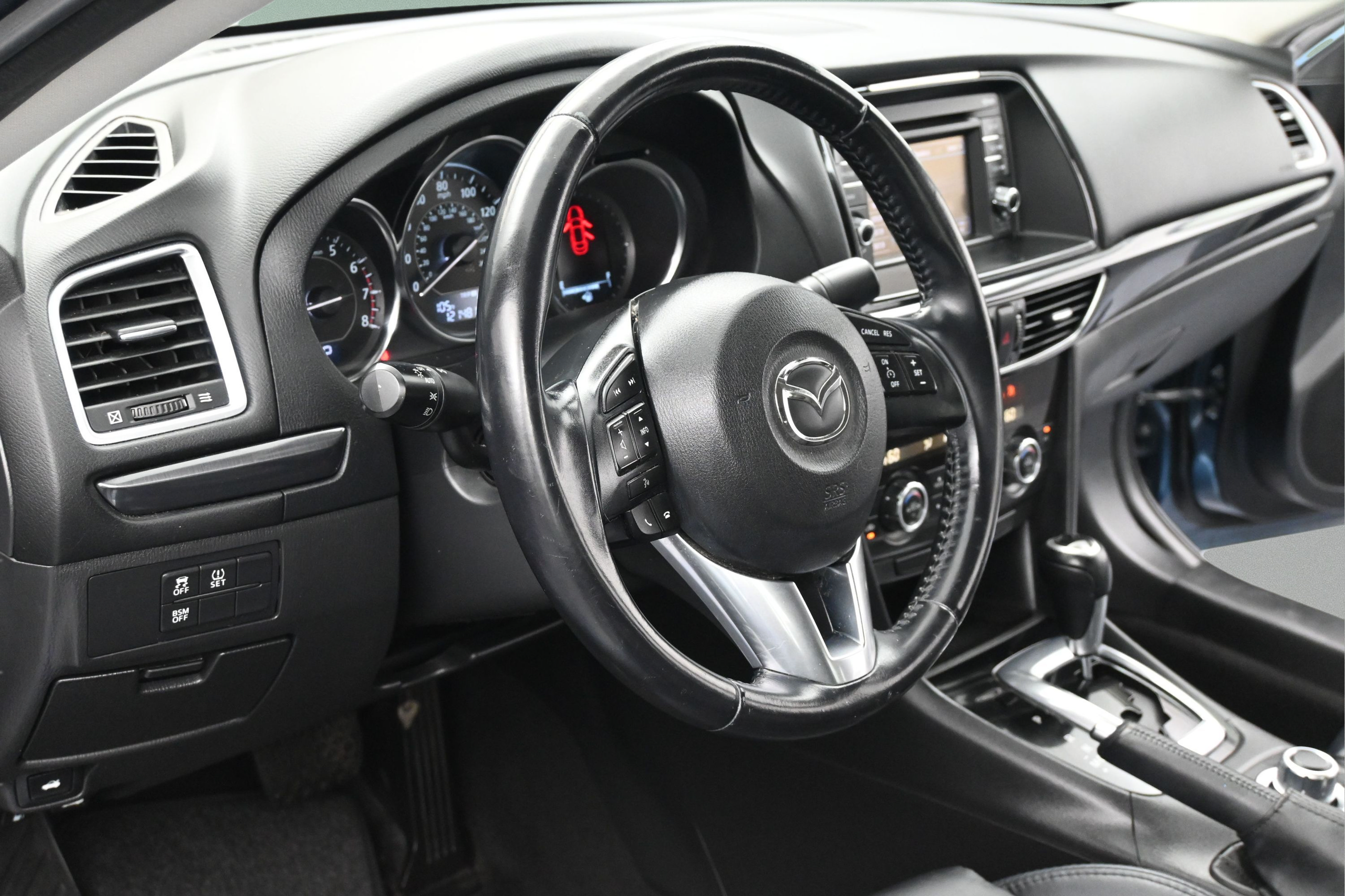 Used 2014 MAZDA MAZDA6 Touring w/ Touring Technology Package FWD image 12