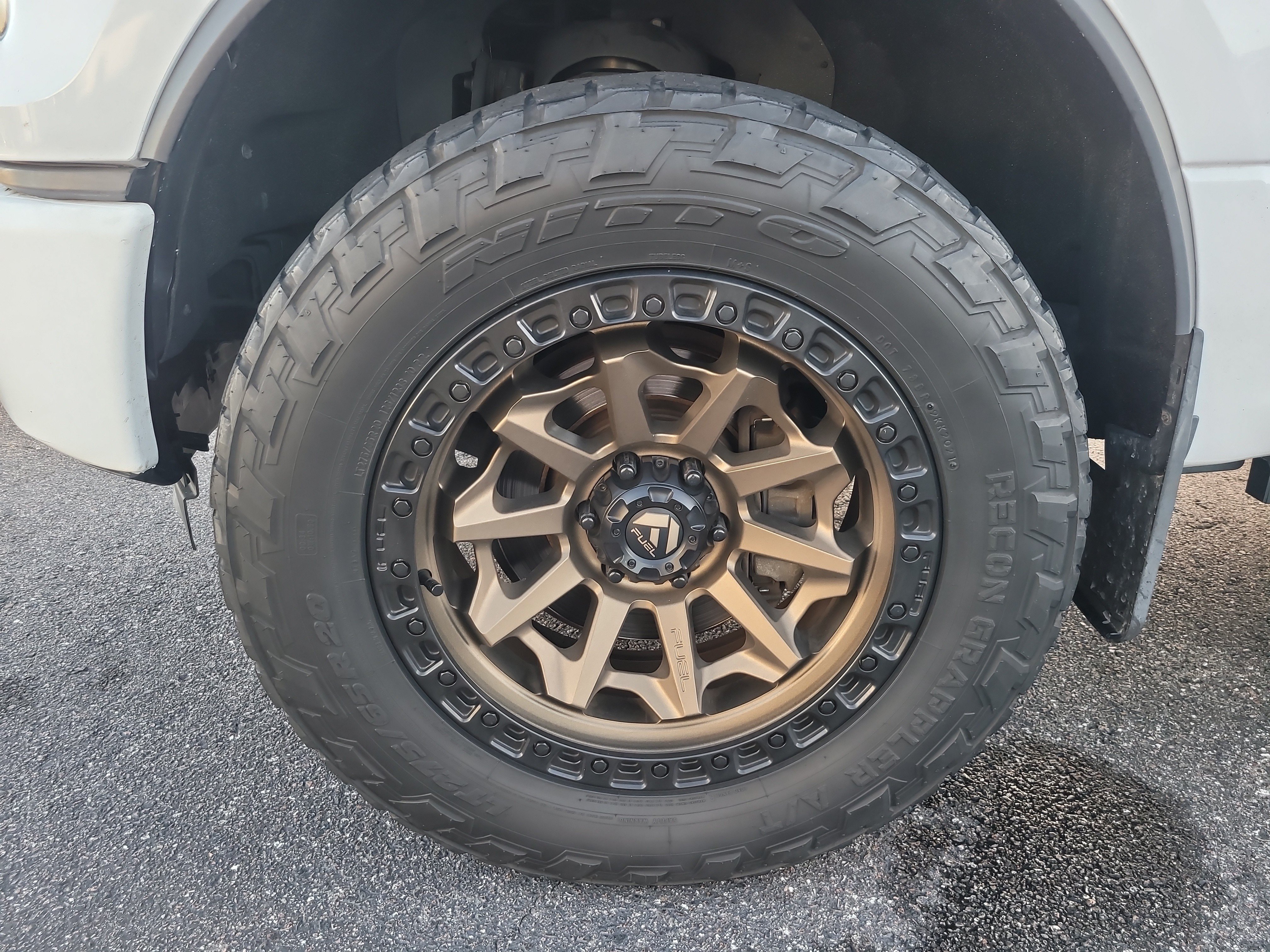 Used 2016 Ford F150 XLT w/ Equipment Group 302A Luxury RWD image 8